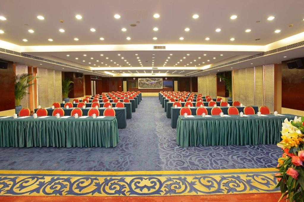 Guangzhou New Century Hotel Zewnętrze zdjęcie