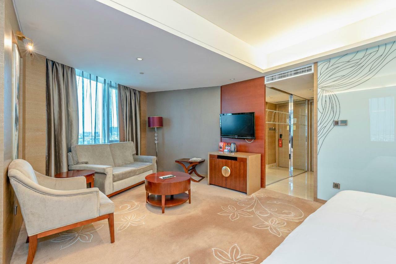 Guangzhou New Century Hotel Zewnętrze zdjęcie