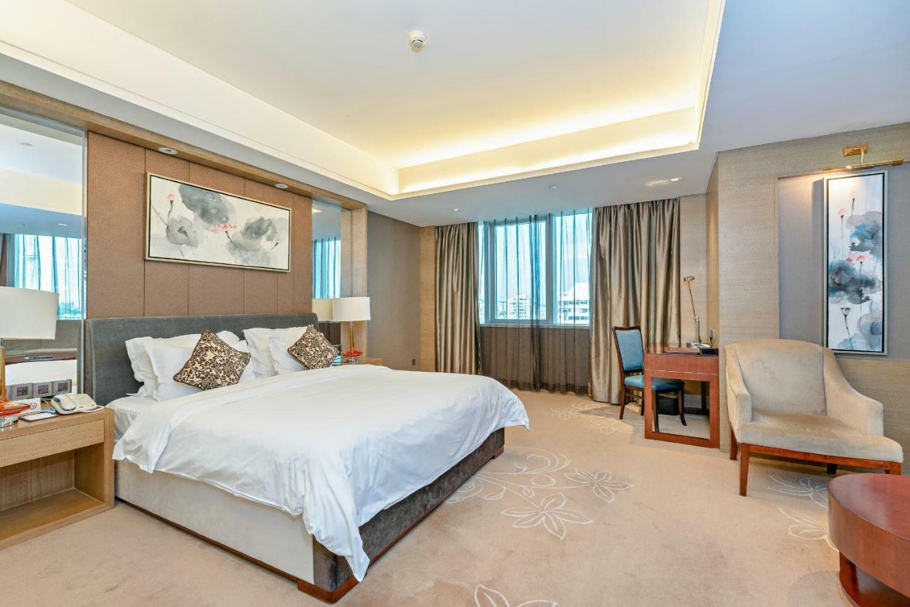 Guangzhou New Century Hotel Zewnętrze zdjęcie